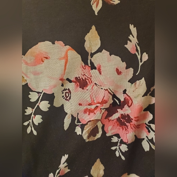 Floral top - Picture 2 of 4